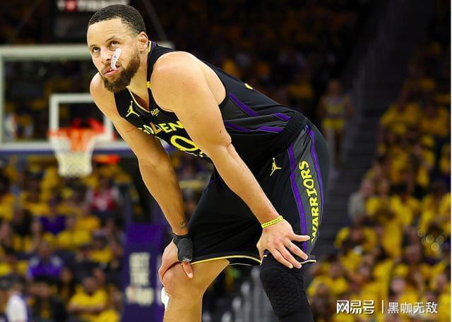 开云-勇士高层谈续约库里