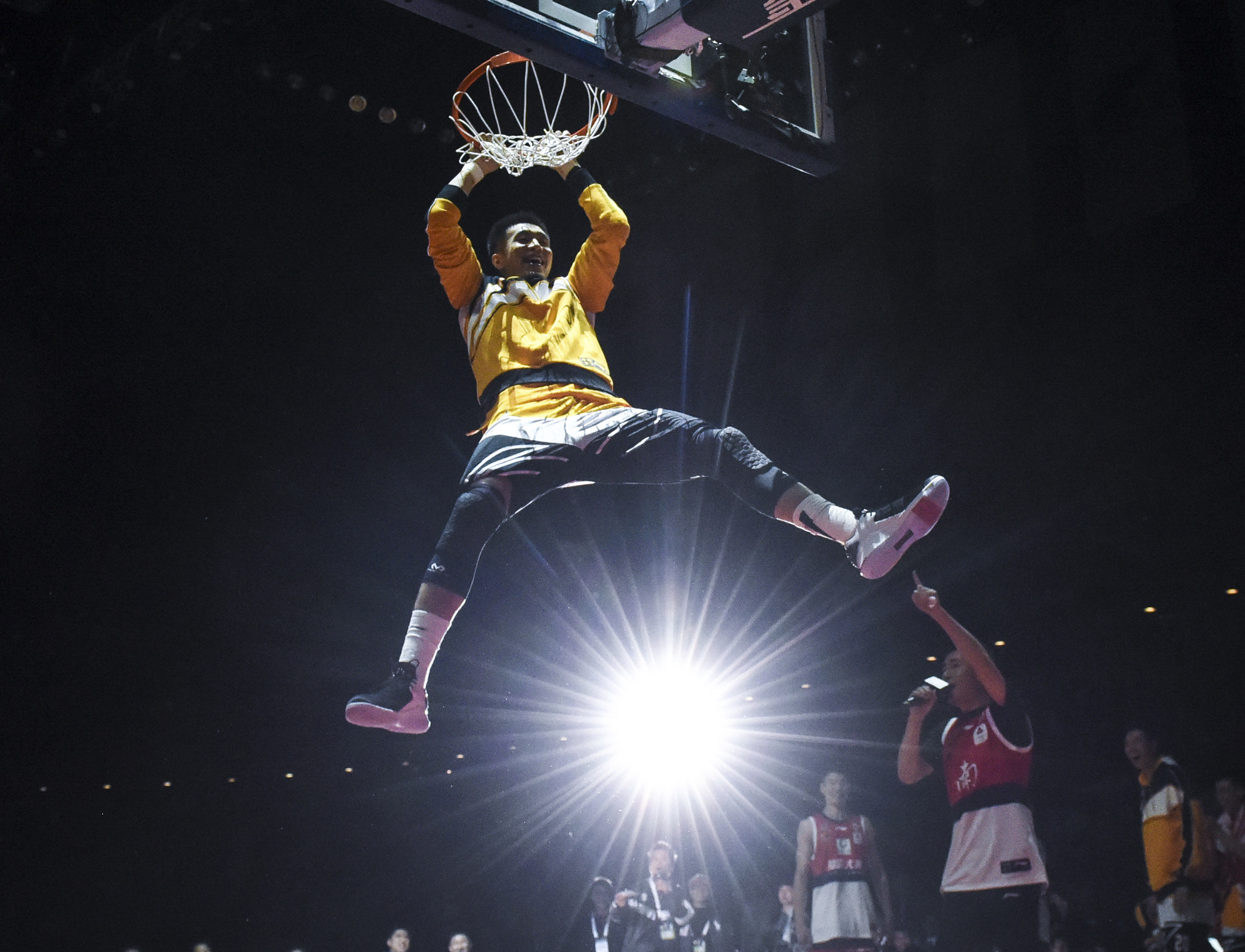 关于全明星球员风采无限，高难度扣篮惊艳全场的信息